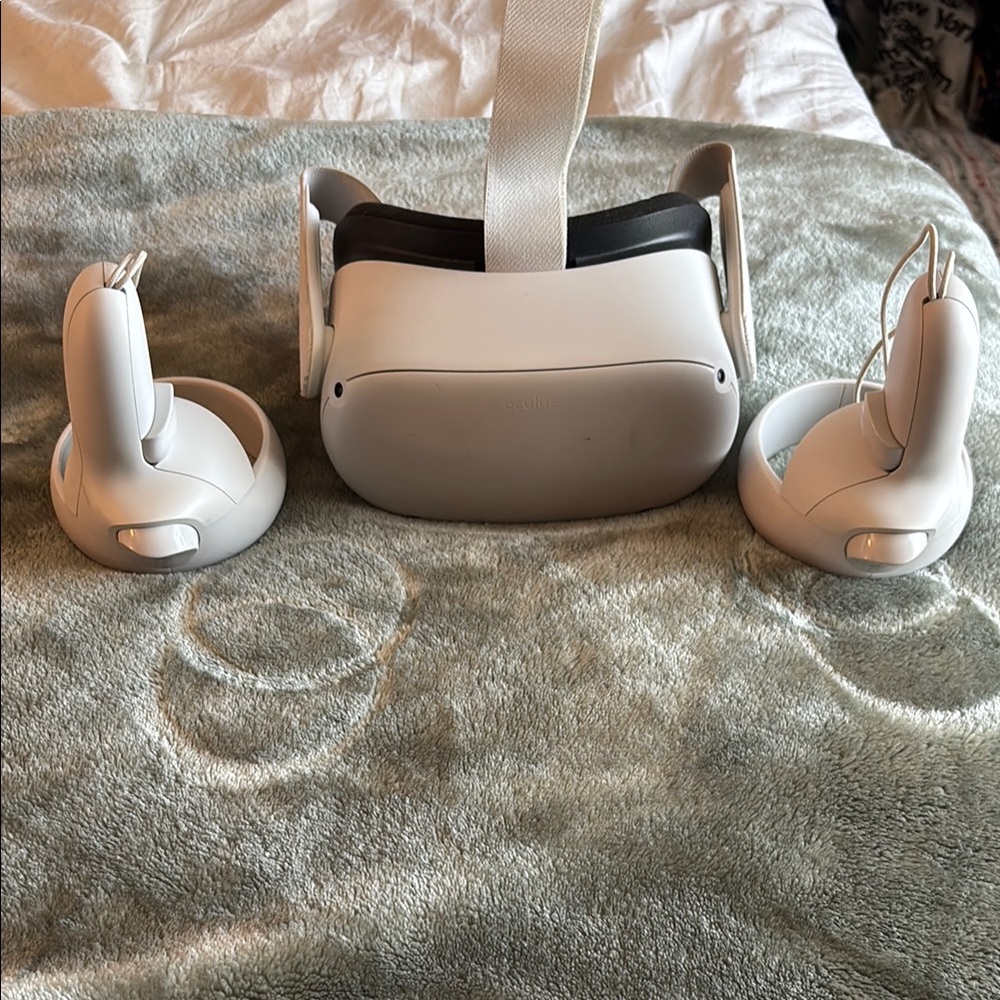 Oculus Meta Quest 2 White Standalone VR Headset with Ergonomic Controllers